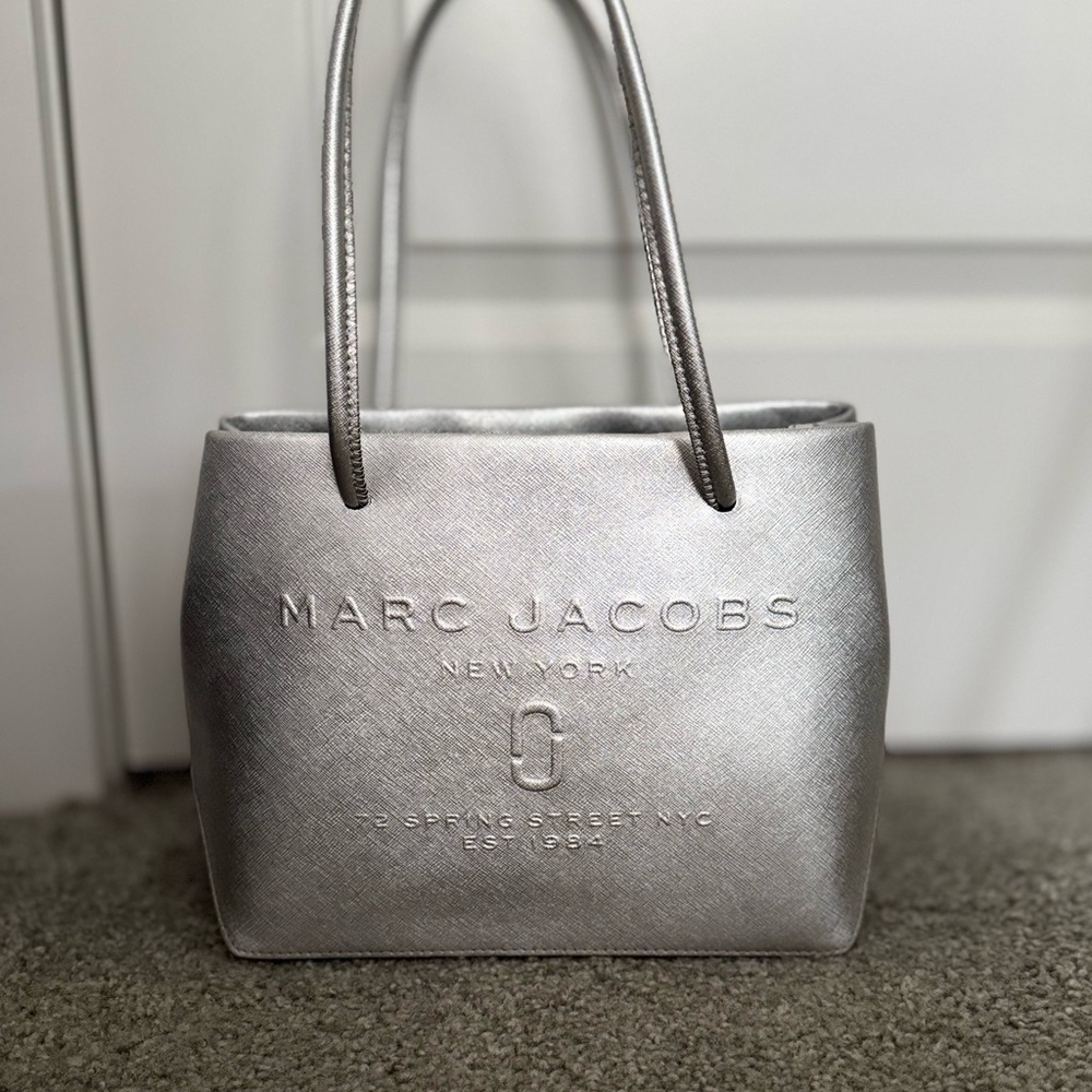 Marc Jacobs Silver Metallic Leather Tote Bag